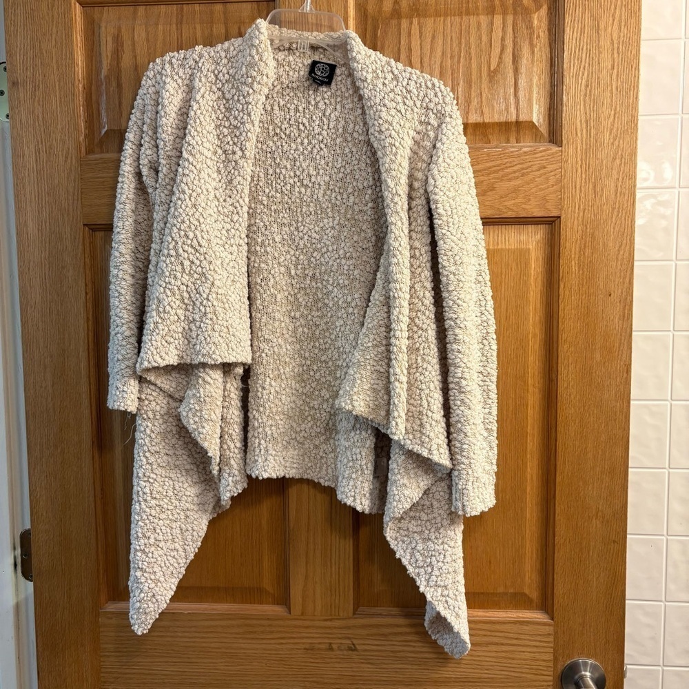 Bobeau Women’s Beige Ivory Cream Knotted Sweater Cardigan Cozy Drape Wrap Size M